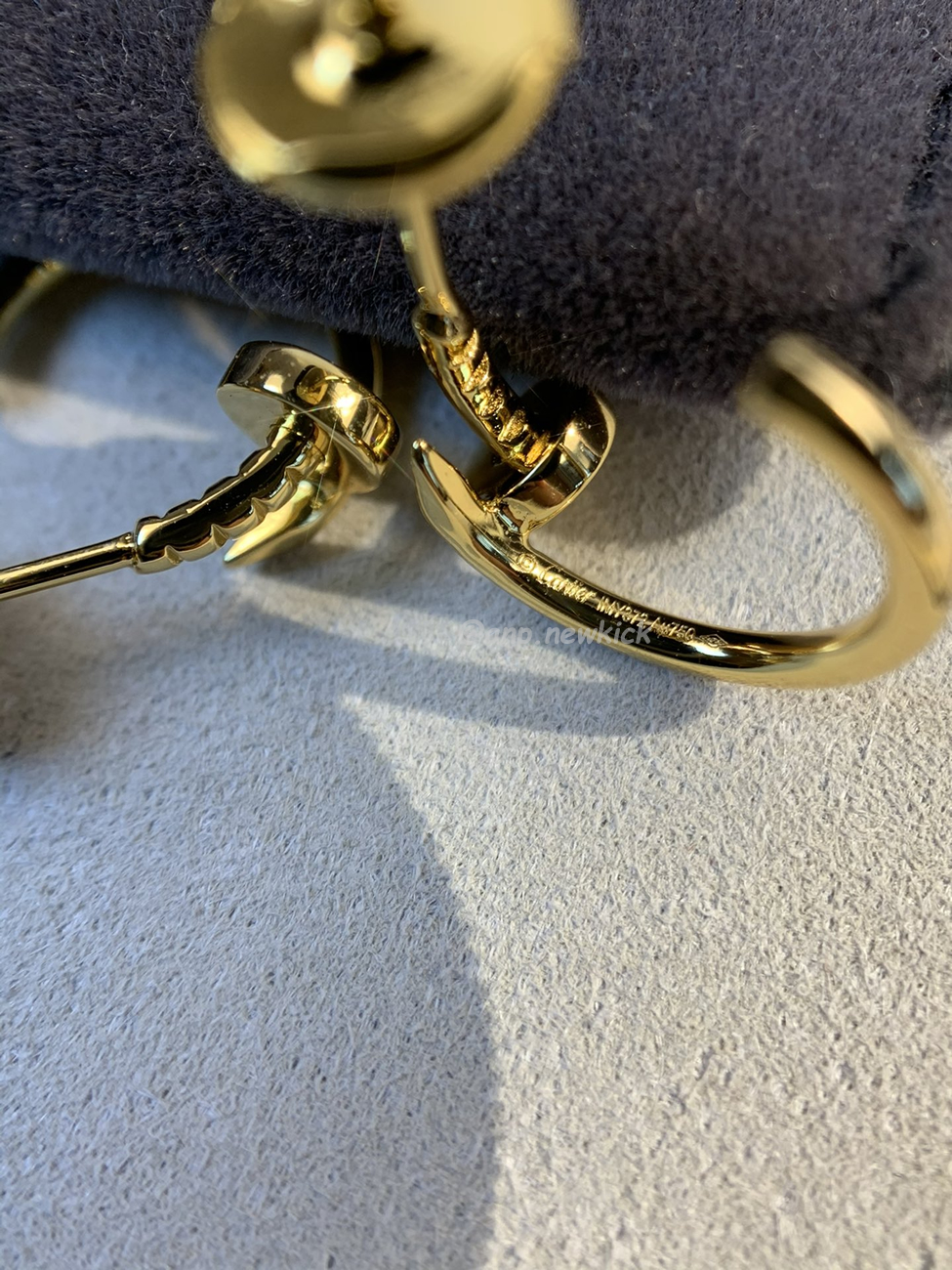 Cartier Nail With Diamond Tips Earrings (10) - www.newkick.vip